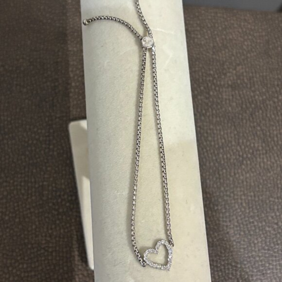 Diamond Heart Adjustable Sliding Chain on Bracelet - Picture 6 of 11